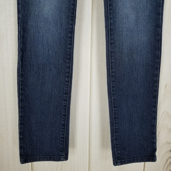 Grane Low Rise Curvy Skinny Jeans - Picture 5 of 7